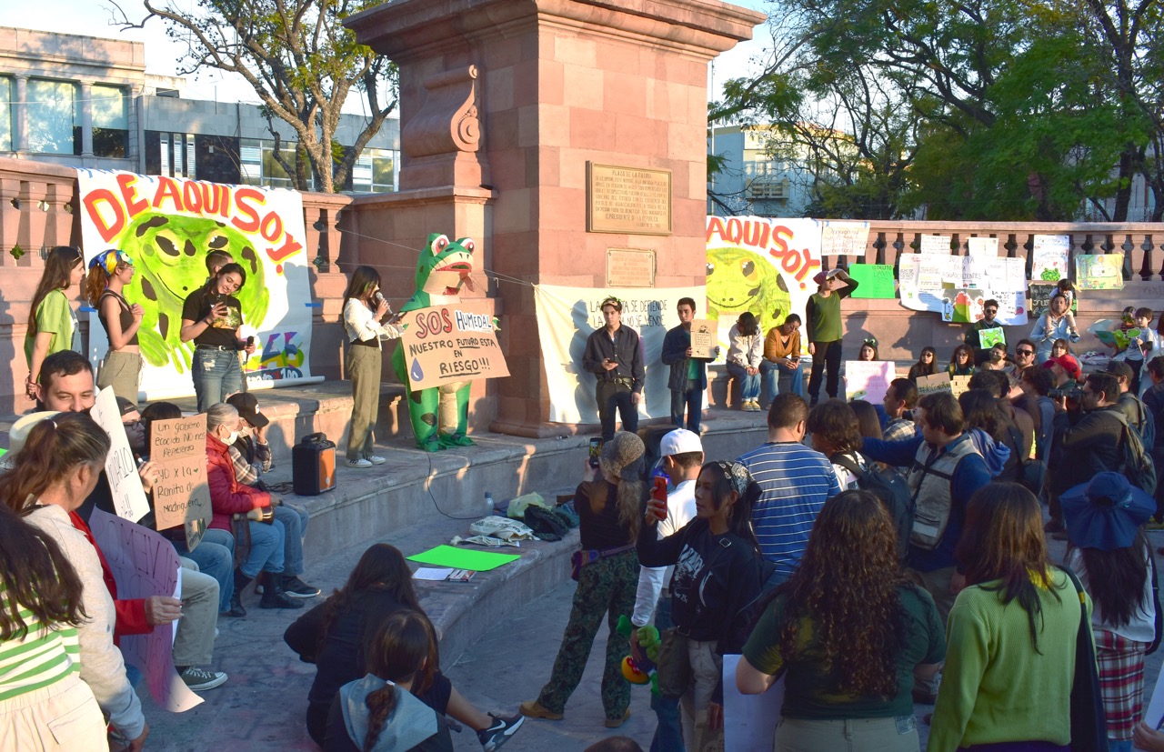 Manifestación por la ranita - ADN Aguascalientes